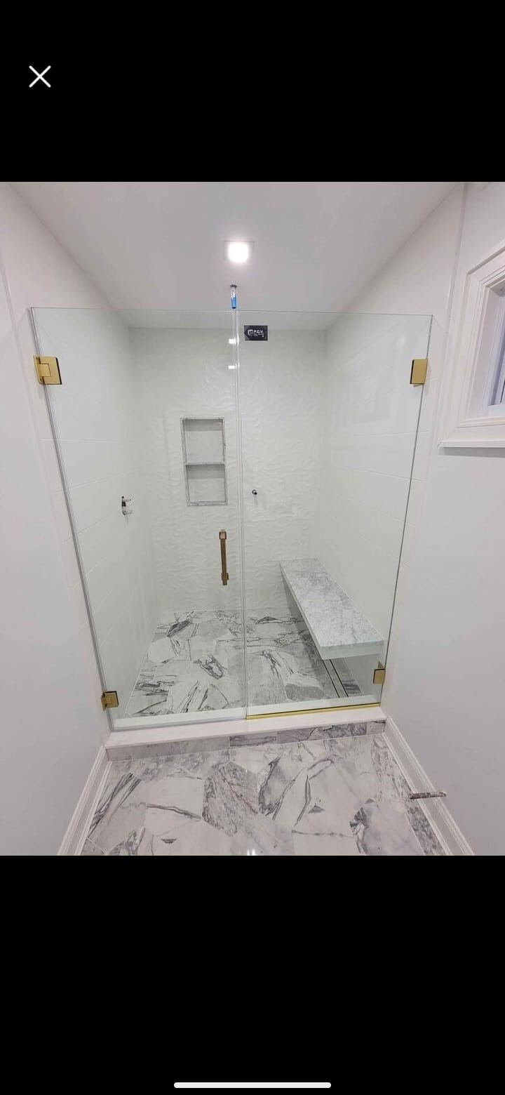Frameless Glass Shower